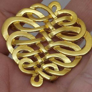 MMA Celtic Infinity Knot Metropolitan Museum of Art